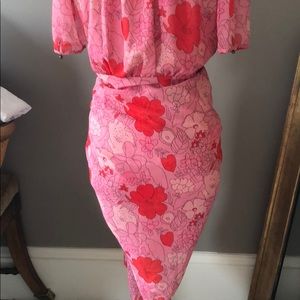 Flattering chiffon print midi dress